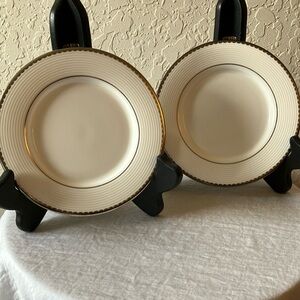 Kate Spade Lenox: White/ Silver Tone Sugar Pointe Saucer/Plates- Set of 2-